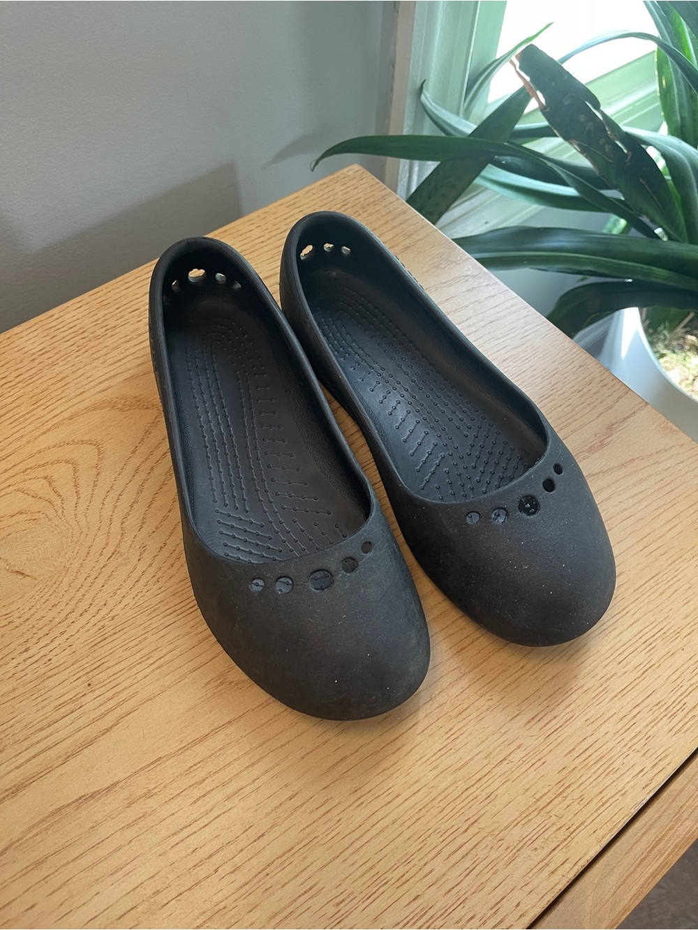 CROCS Black Ballet Flats